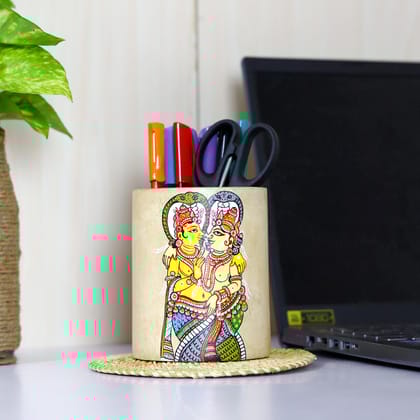 Wooden Pattachitra Pen / Pencil Stand Wooden Pattachitra Pen / Pencil Stand