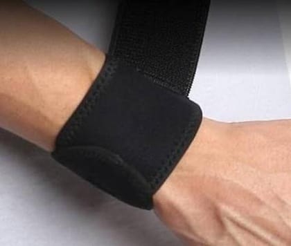 Wrist Support Cobra, with Velcro, Black.