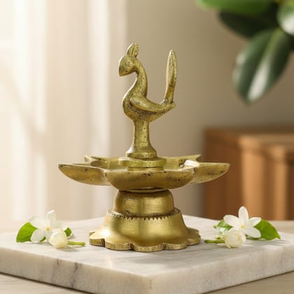 Sukh Sehaj Mayur Diya, Peacock Diya, Brass, Handcrafted, Antique Yellow Finish, 3.2 Inch Height, Oil Lamp Home Temple, Decor, Pooja Ritual and Gifting
