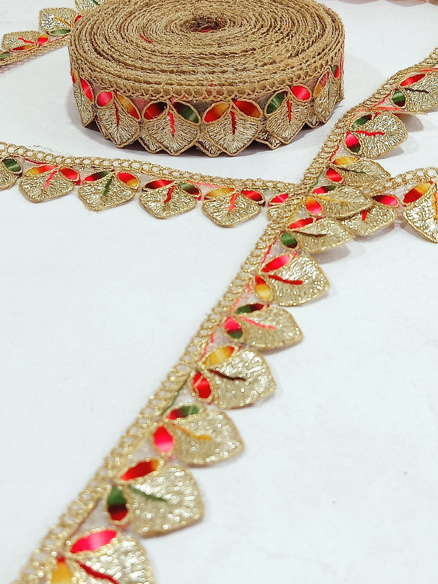 Multicolor Gota Patti Lace Border Sewing Embroidery Ribbon Trim Golden Zari Cutwork Fabric Decoration Craft Clothes 3 cm Width 9 Meter Roll For Saree Suit Bridal Dupatta Blouse Dress Choli Lehenga Anarkali Hijab Gown Kurti