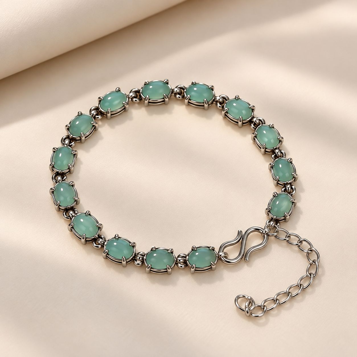 Elegant Sea Green Kundan Beaded Bracelet for Women