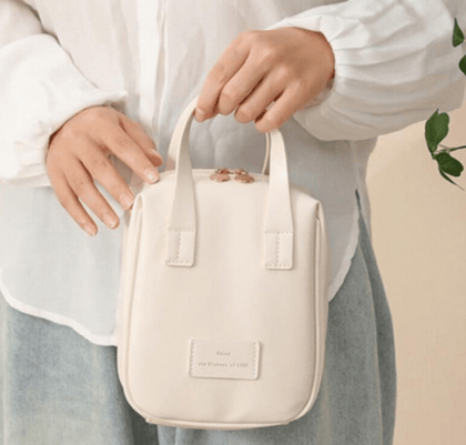 ELEGANT PUFFER WITH COMPARTMENTS COSMETIC BAG