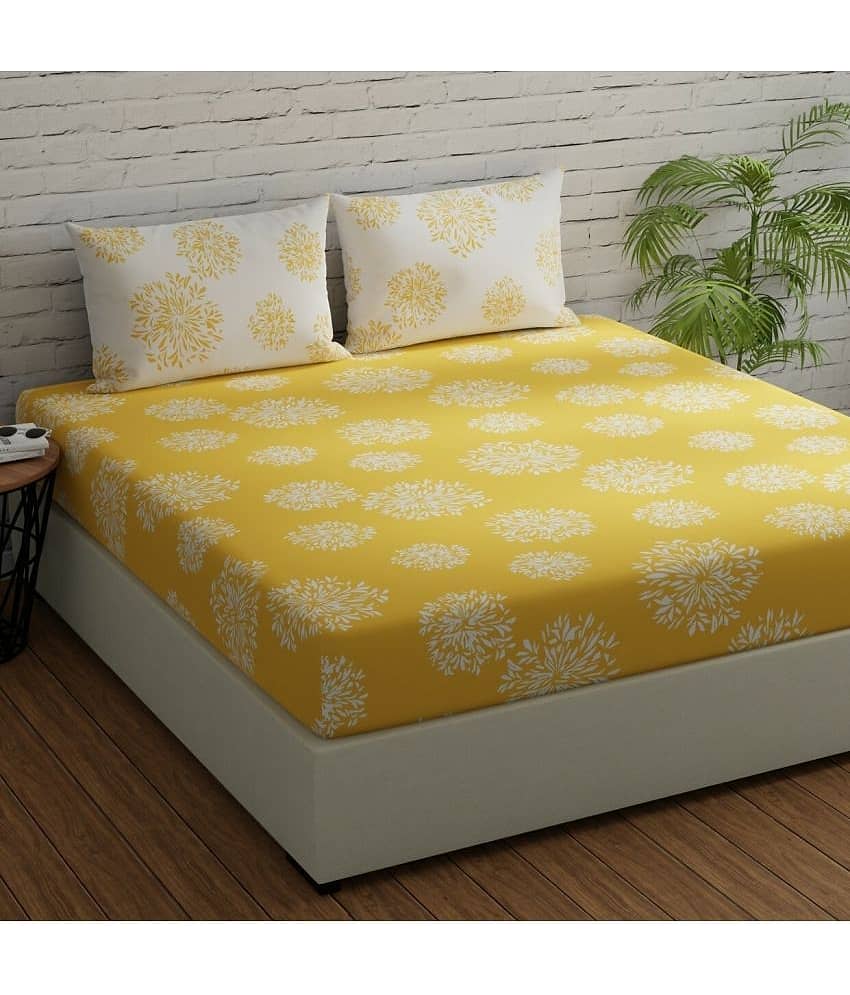 HIDECOR Microfiber 1 Double King Bedsheet with 2 Pillow Covers ( Gold )