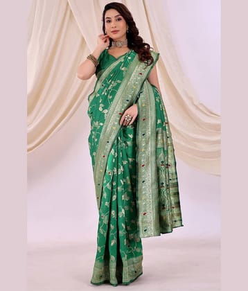 Today Deal Silk Woven Banarasi saree With Unstitched Blouse Piece ( Lime Green )
