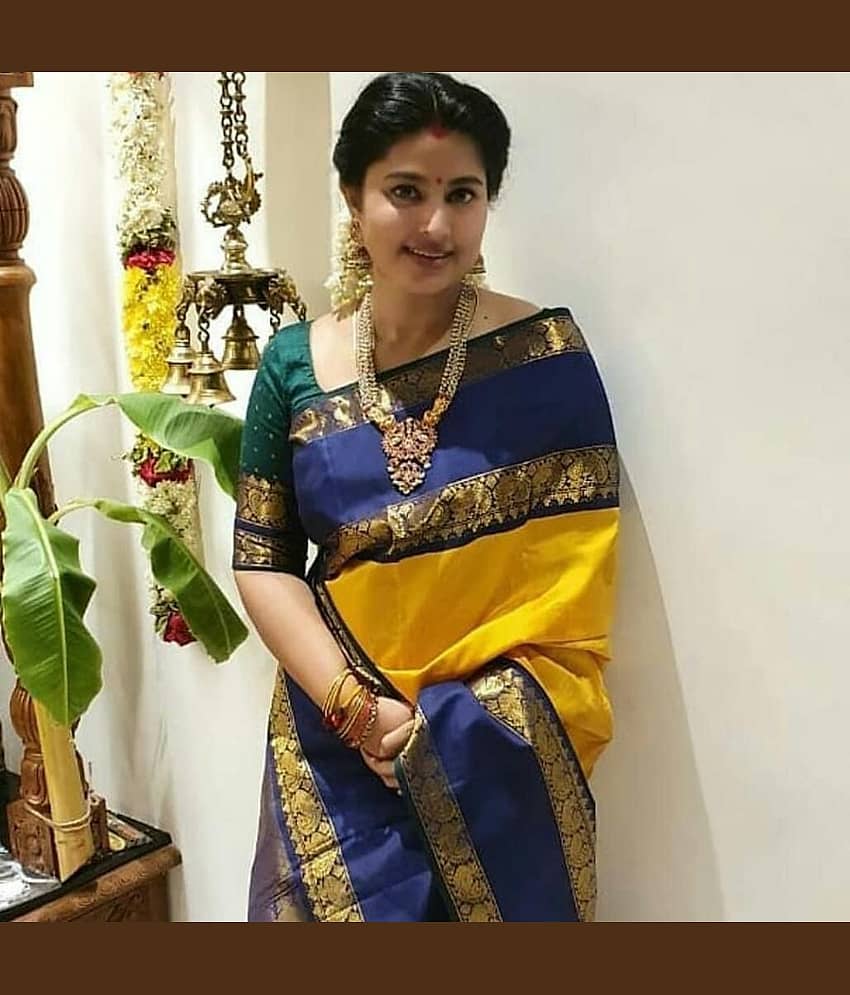 Prijari Art Silk Woven Kanjeevaram Sarees With Unstitched Blouse Piece ( Yellow )