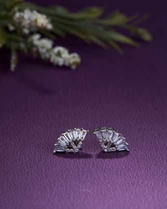 Dazzling Crystals Opal Studs-White / Rhodium