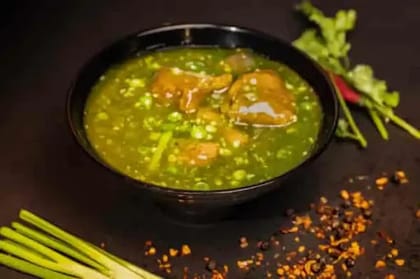 Green Chilli Chicken