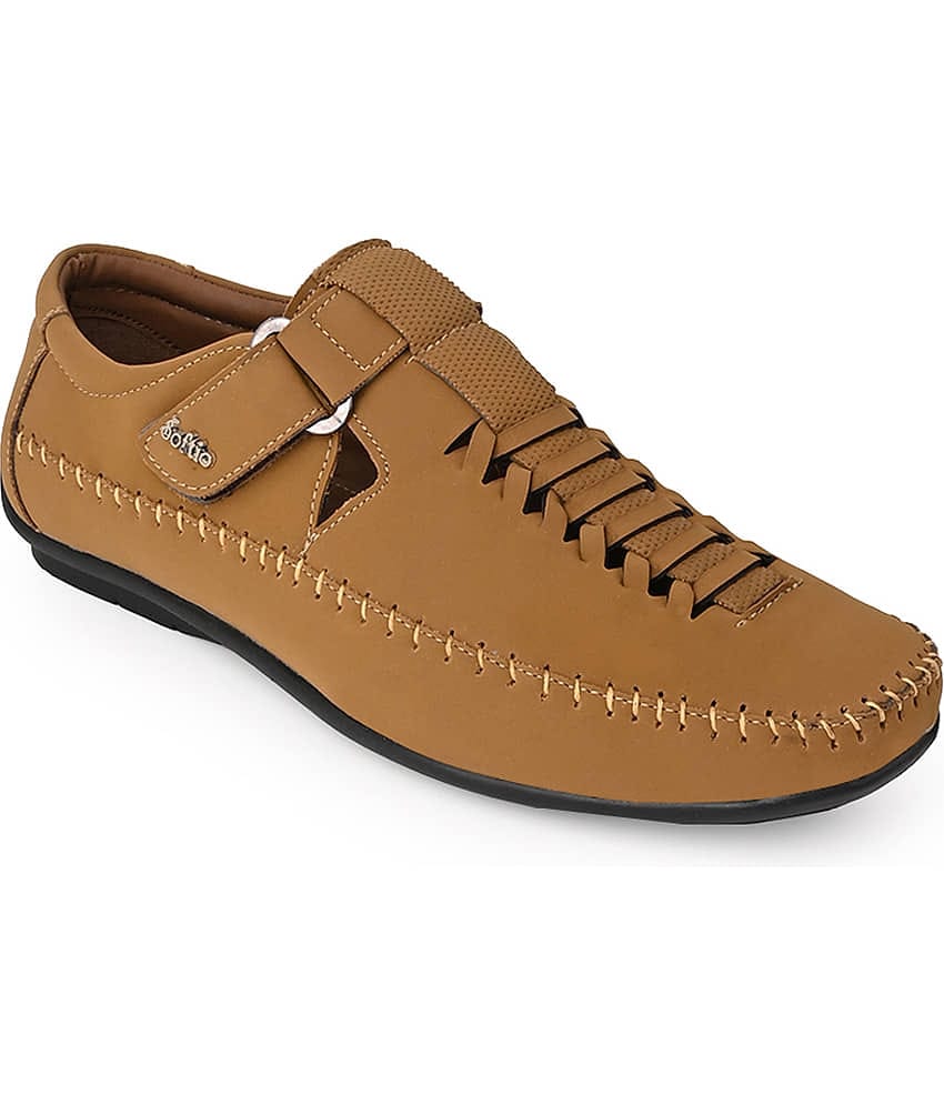 softio Tan Men's Toe covered Flip Flop
