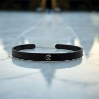 Om Spiritual Bracelet-Female / Black