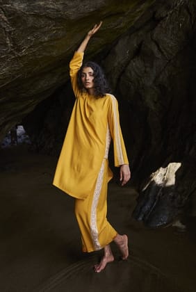 SIDE EMBROIDERED PANT-XS / Mustard