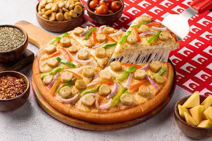 Smoked Chicken Sausage Pizza