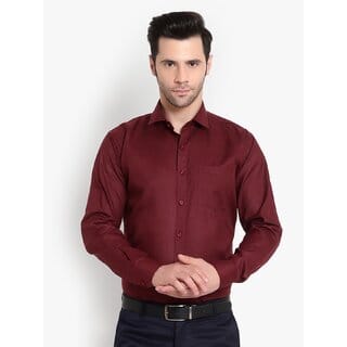 Baleshwar Men Maroon Solid Slim Fit Formal Shirt