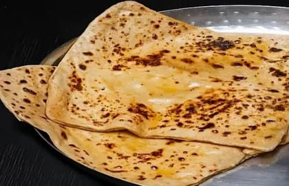 3 Desi Ghee Tikona Paratha