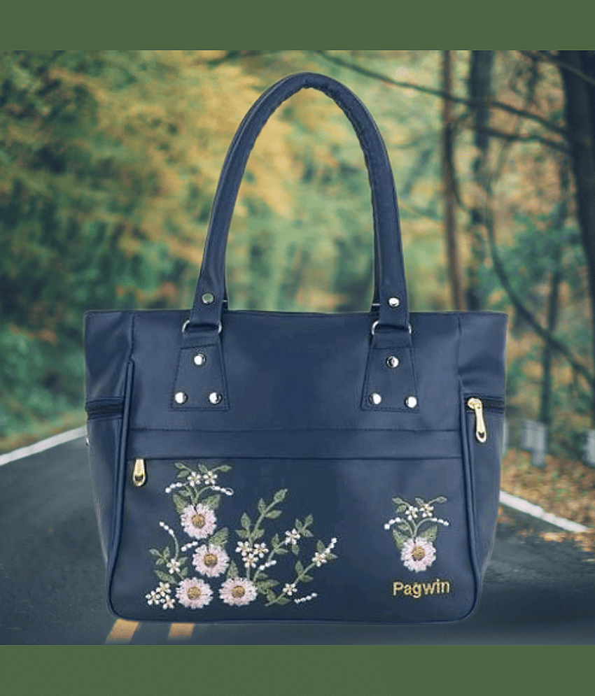 THE MONAINA CEAPT Shoulder Bag PU Set of 1 ( White )