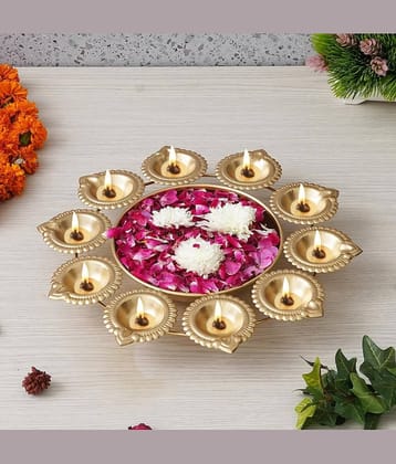 METAL MESTERY Gold Floor Iron Tea Light Holder - Pack of 1