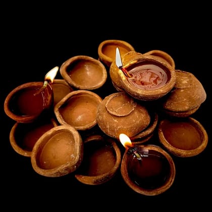Natural Clay Traditional Diwali Ke Diye | Earthen Clay Diya | Mitti Ka Diva | Diyas for Pooja | Deepawali Festival & Temple Pooja Dia | (Set of 12)