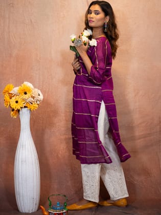 Purple&nbsp; sequance flare kurta