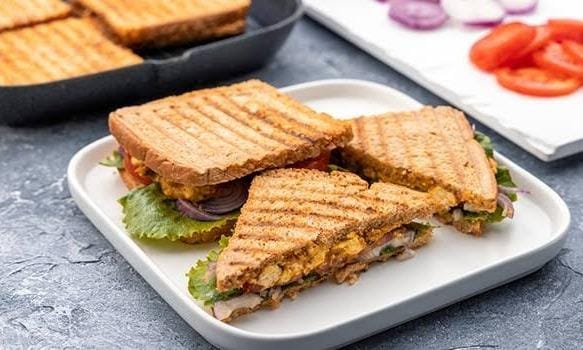 Viral Kitchen Cafe & More