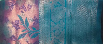 Enthralling Zariwork Saree