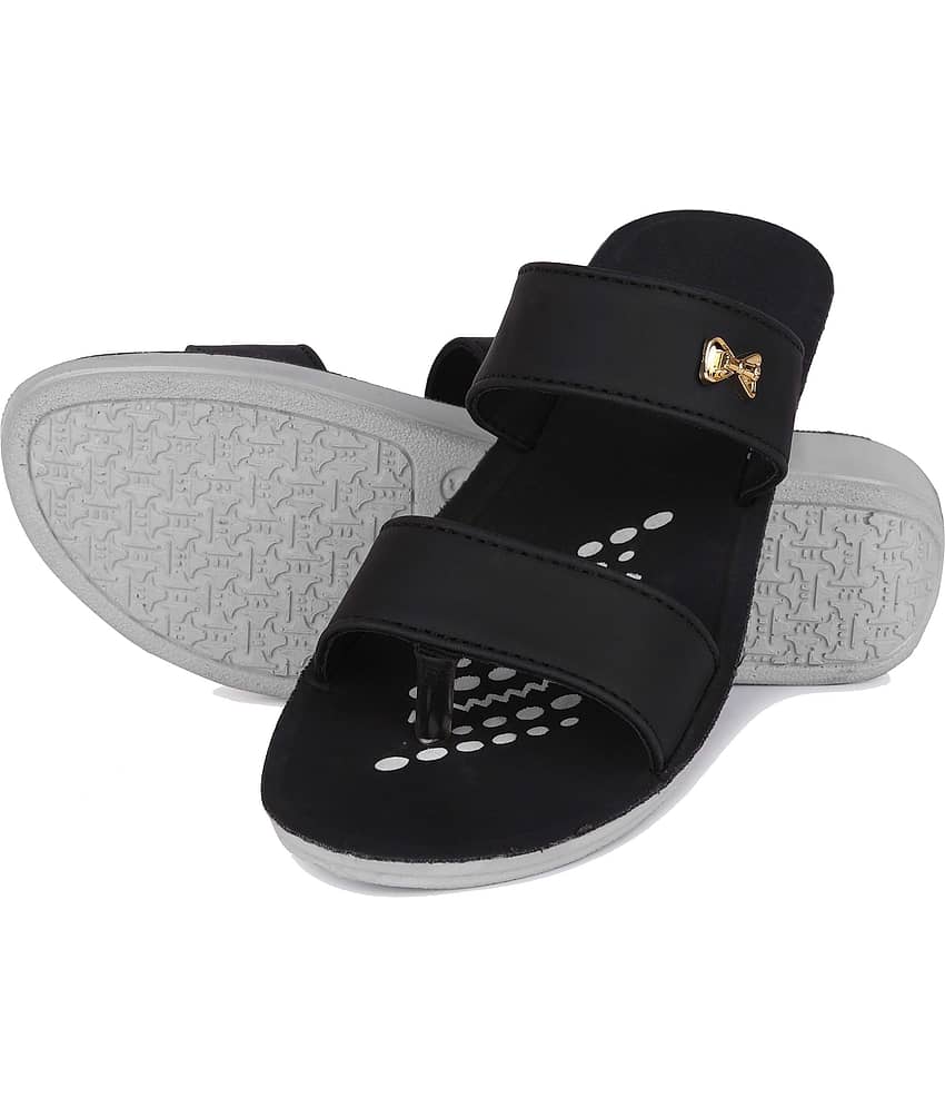 PENNEN Black Women's Floater Sandals