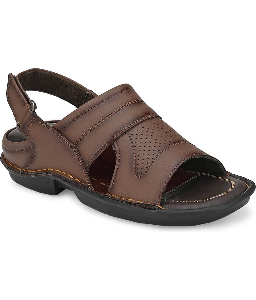 softio Brown Synthetic Leather Sandals