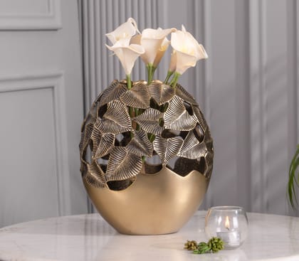 APRICITY VASE