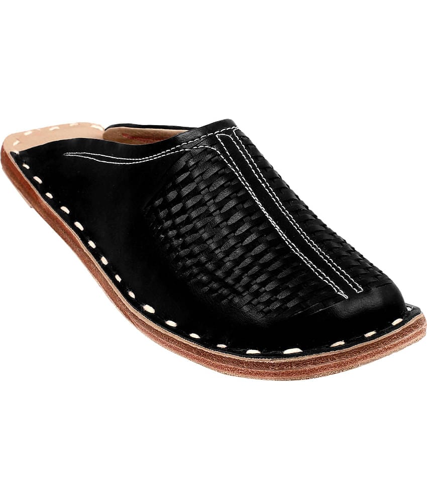 Apratim Black Men's Mule