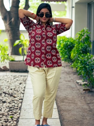 Female comfort fit Pant-L