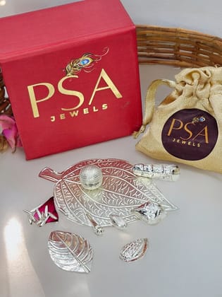 Everyday Essentials Pujan Mini Hamper / Gift Box