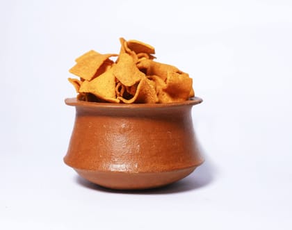 CRUNCHIZZ PAKKAVADA/RIBBON MURUKKU (Chakli) I Crunchy, Authentic Kerala Snack I No Artificial Additives I Perfect Tea-Time Bites I Pack of One I 200 Grams CRUNCHIZZ PAKKAVADA/RIBBON MURUKKU (Chakli) I Crunchy, Authentic Kerala Snack I No Artificial Additives I Perfect Tea-Time Bites I Pack of One I 200 Grams