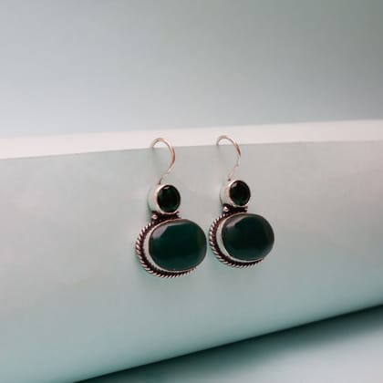 Green Oval Stunning Earrings