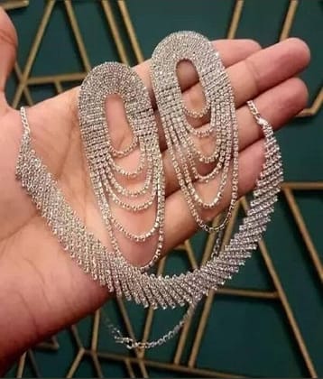 Samridhi DC Silver Alloy Necklace Set ( Pack of 1 )