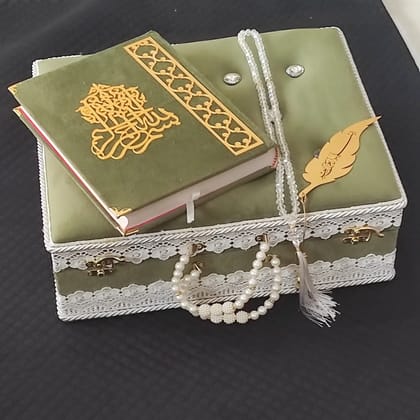 Bridal Quran Box Set Janamaz
