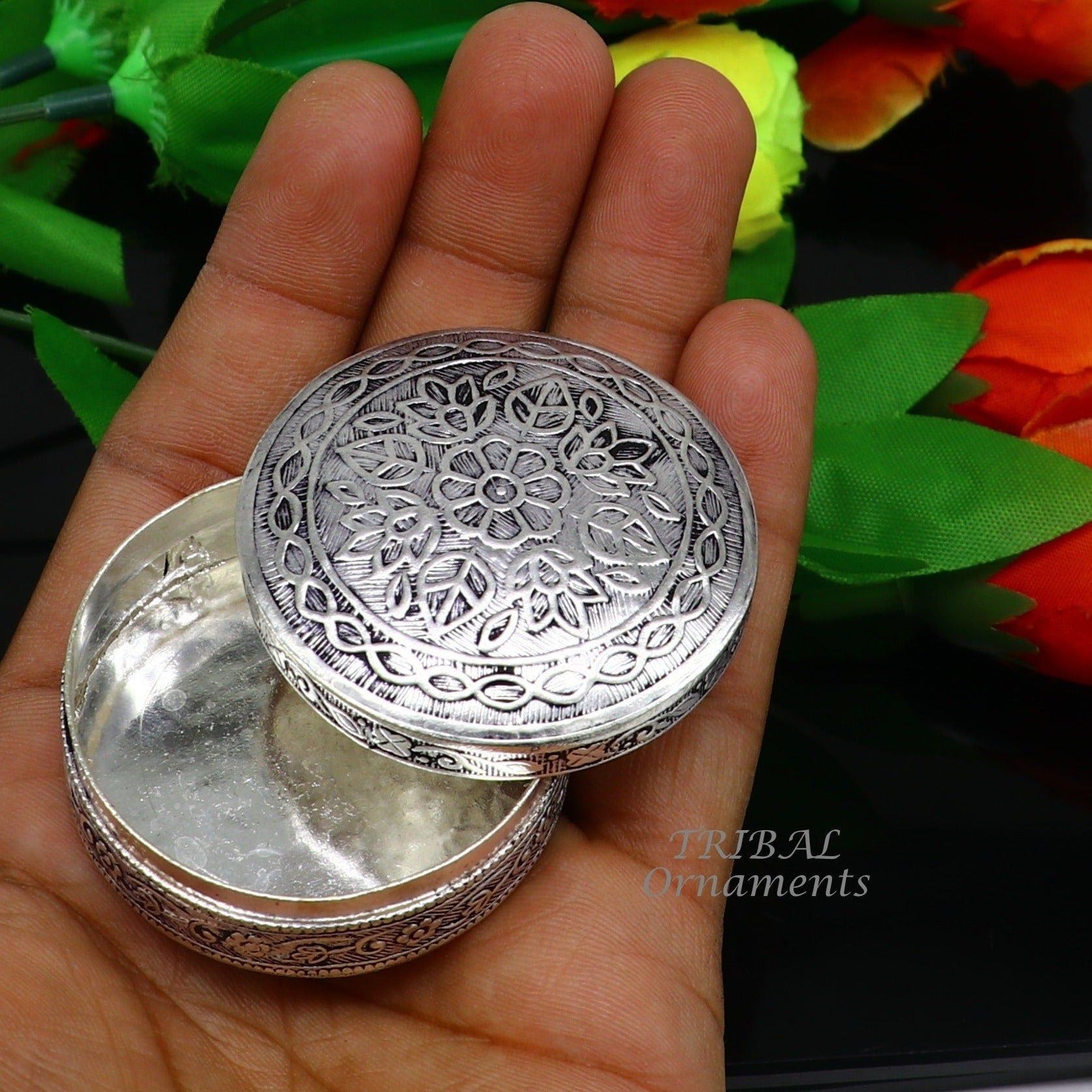 2" wide Vintage style 925 sterling silver handmade trinket box, eye kajal box, container box, kumkum box, sindur box, brides gift stb714