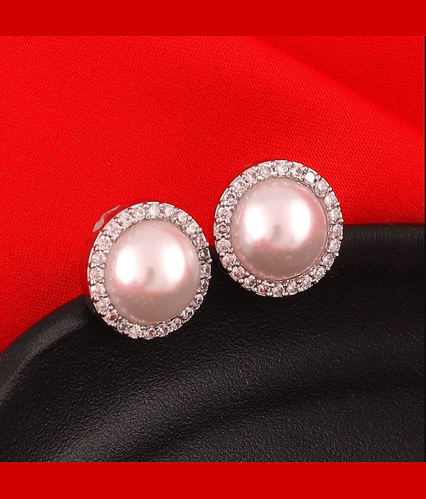 gilher White Stud Earrings ( Pack of 1 )