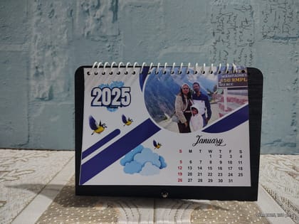 Photo calendar table top