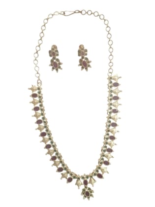Elegant Necklace and Earrings Set