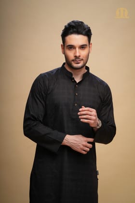 Yamuk Kurta Black Men-S