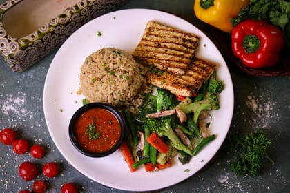 Grilled paneer meal