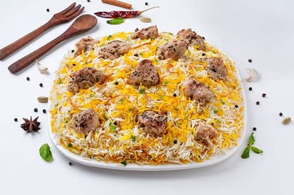 Lucknowi Reshmi Tikka Biryani Serves 4