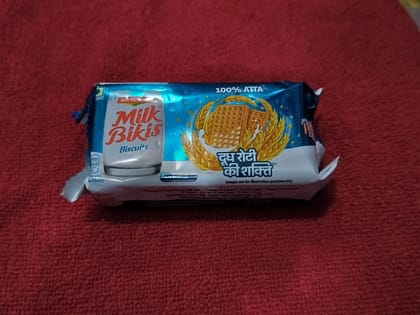BRITANNIA MILK BIKIS RS.10