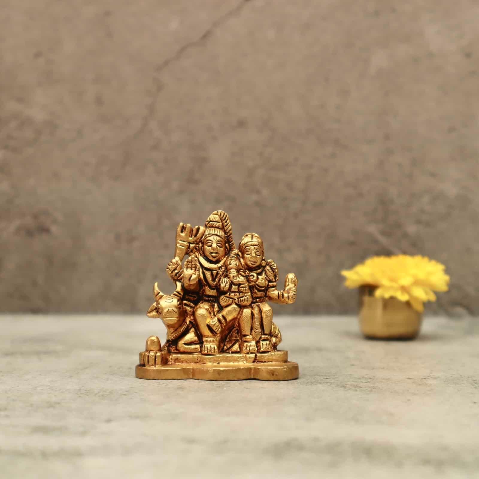 Brass Shiv Parvathi - 2.5 inch Height | Divine Brass Idol of Shiv Parvathi for Harmonious Blessings