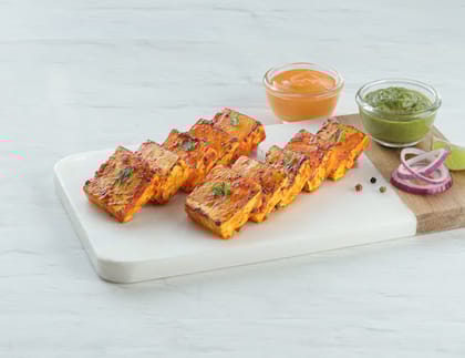 Smoky Paneer Tikka Skewers [10 Pcs]