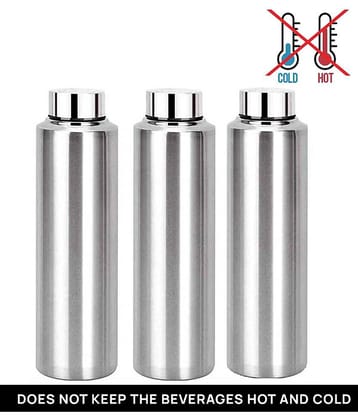 AKG. Buy 2 Get One Free Silver 900 mL Stainless Steel Fridge Bottle set of 3