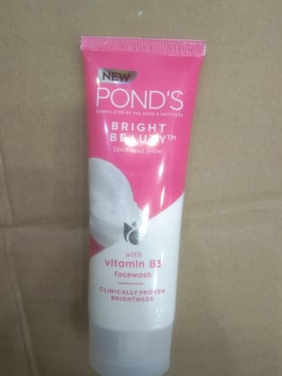 Pond's Bright Beauty™ Spot-less glow With Vitamin b3 Facewash Ancamed Clinically proven Brightness 