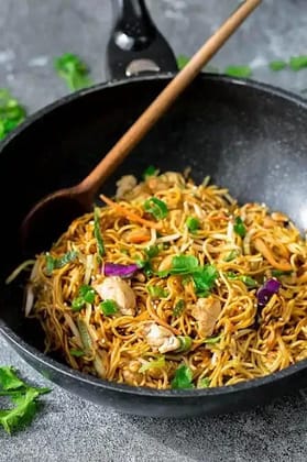 Chicken Egg Chowmein