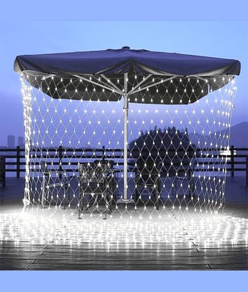 MIRADH 3Mtr x 2Mtr Net 192 Led With 8 Mode String Lights Multi