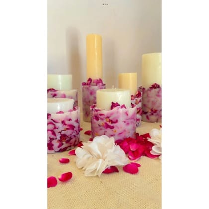 FRESH ROSE PETALS CANDLE