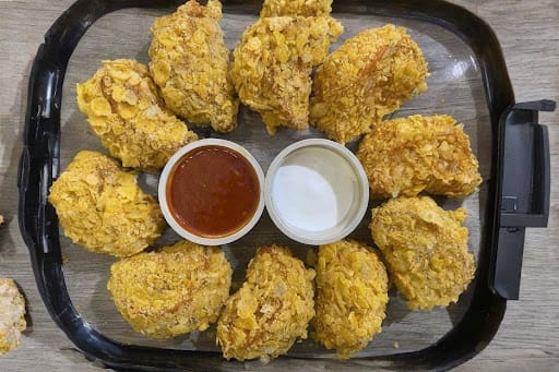 Veg Kurkure Momos [10 Pieces]