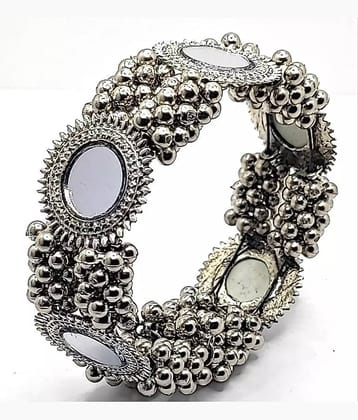 Samridhi DC Silver Cuff ( Pack of 1 )